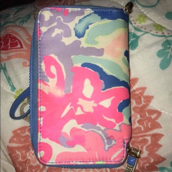 Lilly Pulitzer Wristlet - Picture 3 of 6
